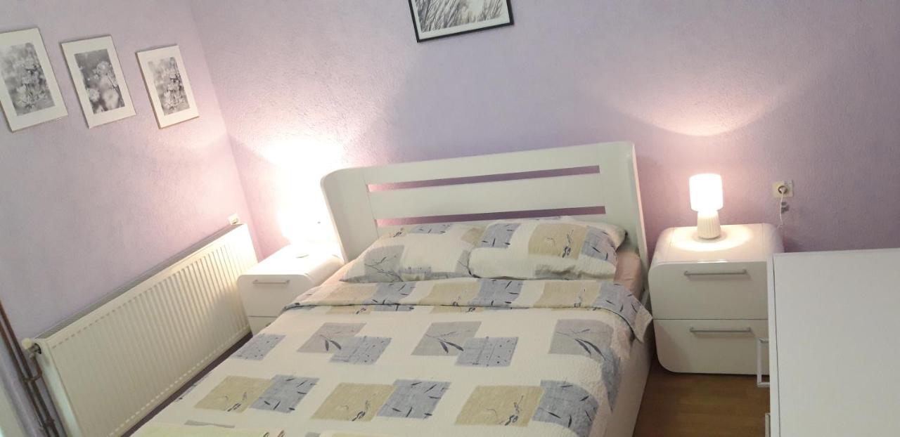 Apartments Holiday Враня Екстериор снимка