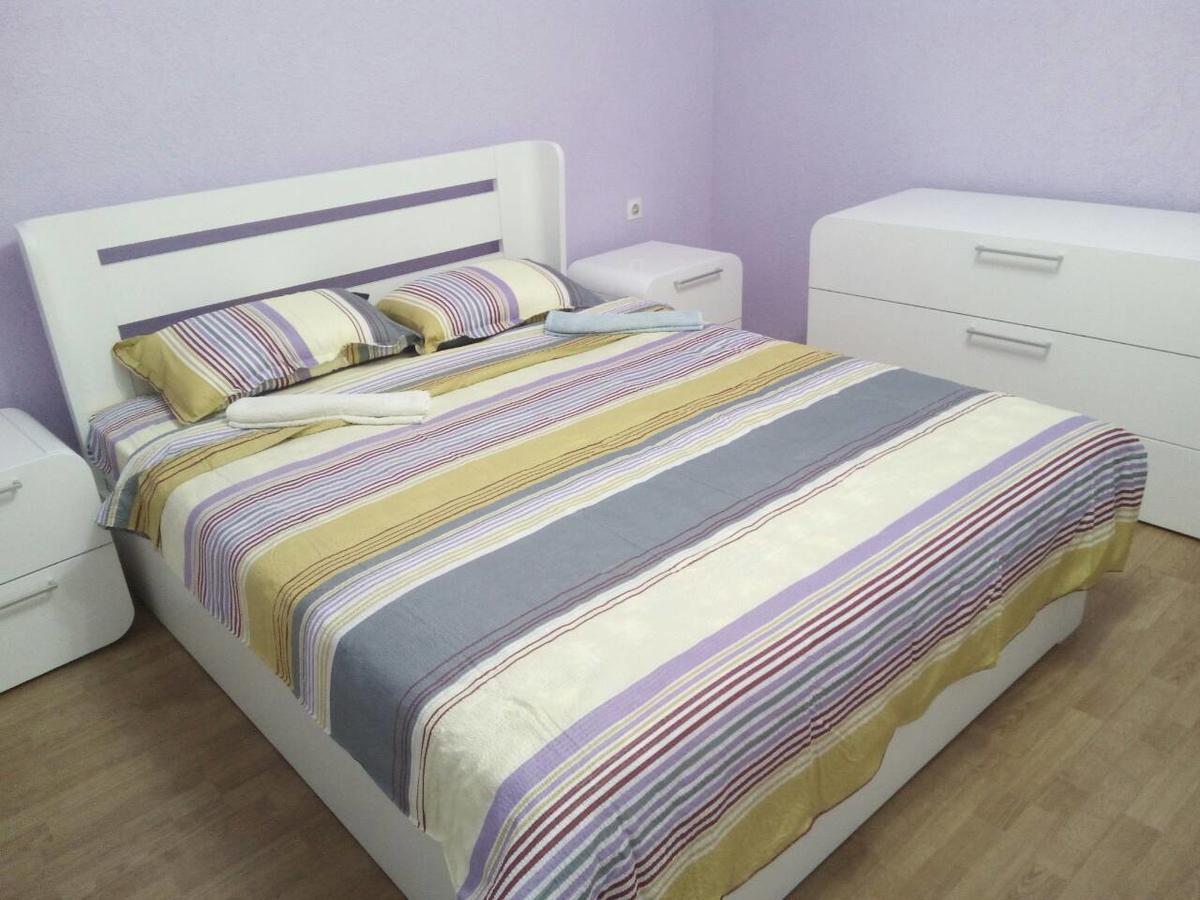 Apartments Holiday Враня Екстериор снимка